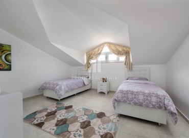 Bright elegant three-bedroom penthouse 130m2, with sea views, 200 meters from the beach, Kestel, Alanya ID-14692 фото-7