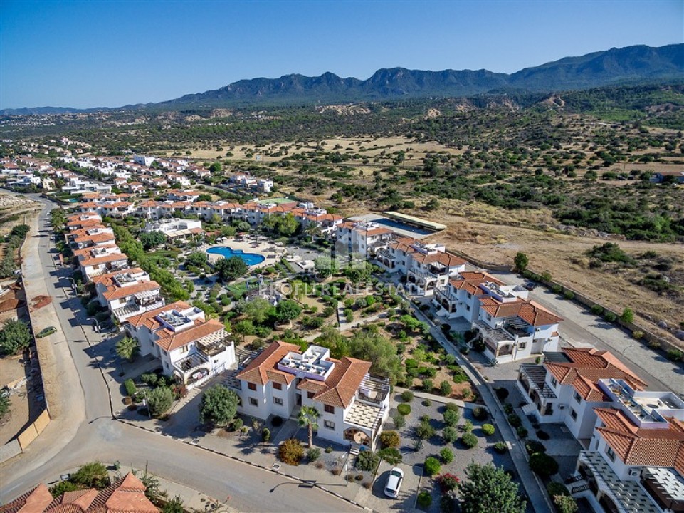 Меблированная трёхкомнатная квартира 98м2, с видом на Средиземное море, в 100 метрах от пляжа, Эсентепе, Северный Кипр ID-14737 фото-1