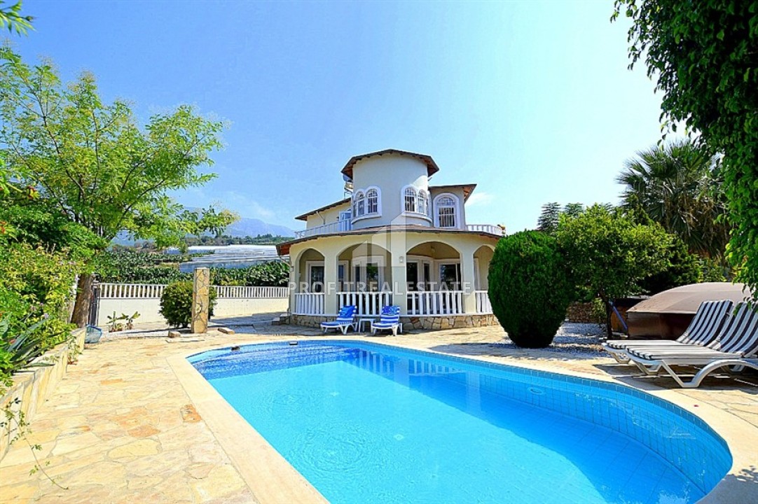 Меблированная частная вилла 5+1, 230м², с собственным бассейном и прекрасным видом в районе Алании Махмутлар ID-14751 фото-1