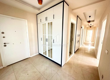 Комфортабельная пятикомнатная квартира с отдельной кухней, 190м² в элитном комплексе Мерсина, Эрдемли ID-14810 фото-3