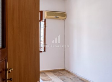 Two bedroom apartment, 90m², in an urban house in the center of Alanya, 250m from the sea. ID-14819 фото-10