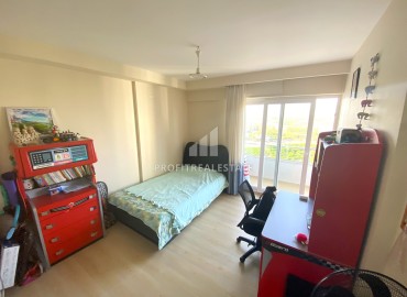 Nice three bedroom apartment, 195m², in a comfortable residence in Yenisehir, Mersin ID-14874 фото-9