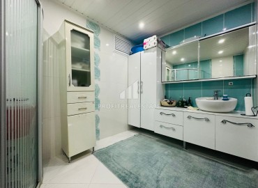 Видовая газифицированная квартира 4+1 с отдельной кухней, 220м², в уютной резиденции района Енишехир, Мерсин ID-14898 фото-14
