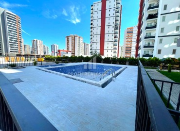 Two bedroom apartment, 110 m², in the Mezitli area, Mersin, in a comfortable new residence at a super price ID-14911 фото-17