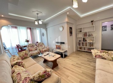 Furnished two bedroom apartment with separate kitchen, 200 meters from the sea, Mahmutlar, Alanya, 100 m2 ID-14940 фото-3