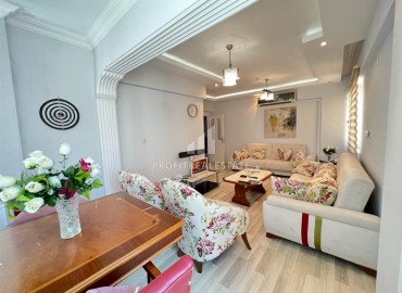 Furnished two bedroom apartment with separate kitchen, 200 meters from the sea, Mahmutlar, Alanya, 100 m2 ID-14940 фото-4