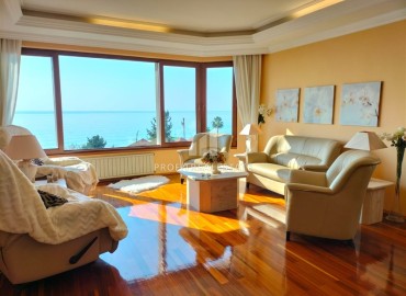 Уютная меблированная квартира 3+1, 130м², с великолепным видом, на первой береговой линии в центре Алании ID-14960 фото-1
