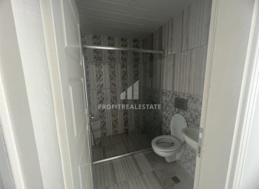 Inexpensive two bedroom apartment 110m², unfurnished, in a building without facilities Mahmutlar, Alanya ID-14982 фото-8