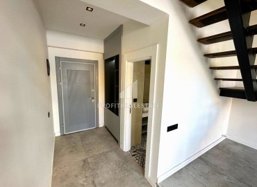 Трехкомнатная дуплекс - вилла в стиле «лофт», 120м², в комфортабельной новой резиденции в Арпачбахшиш, Эрдемли ID-15019 фото-3