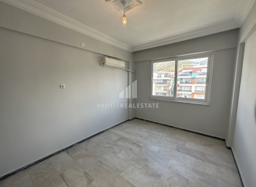 Меблированная квартира 2+1, 100м², в доме городского типа в центре Алании, в 50м от пляжа Клеопатры ID-12608 фото-3