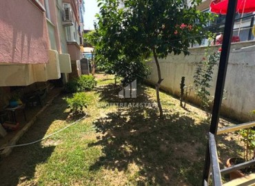 Inexpensive furnished one bedroom apartment, 55m², in an urban building in Mahmutlar, Alanya ID-15036 фото-20