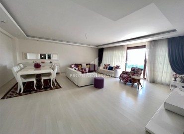 Furnished apartment with three bedrooms and a separate kitchen, hotel-type residences, Cikcilli, Alanya, 180 m2 ID-11261 фото-2