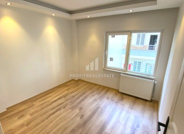 Three bedroom apartment, 150m², renovated, in a residence in the center of Yenisehir, Ciftlitkkoy ID-15063 фото-11
