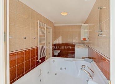 View furnished duplex 4+1, 250m², in a comfortable residence in Mahmutlar, Alanya ID-15070 фото-14