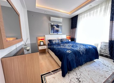 Stylish one-bedroom apartment with designer interior 63m², overlooking the sea, 50 m from the beach, Alanya ID-15102 фото-3