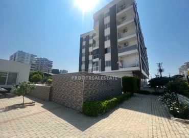 Furnished one-bedroom apartment, 60m², in a residence with a swimming pool, 300m from the sea in the Davultepe area of Mersin ID-15120 фото-2