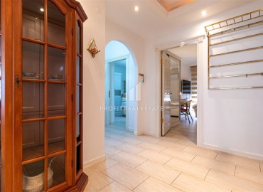 Elegant two bedroom apartment 120 m², with sea views, on the first coastline in Mahmutlar, Alanya ID-15133 фото-11
