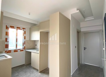 One bedroom apartment, 60m², in a residence at the final stage of construction in the Tomyuk area, Mersin ID-15156 фото-7