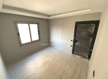 Stylish two bedroom apartment, 110m², in a new residence with a swimming pool in the Tomyuk area, Mersin ID-15158 фото-8