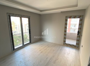 Stylish two bedroom apartment, 110m², in a new residence with a swimming pool in the Tomyuk area, Mersin ID-15158 фото-9