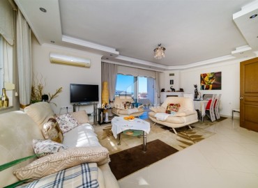 Меблированный пентхаус с тремя спальнями 195м², с видом на море, по привлекательной цене в центре Аланьи ID-15176 фото-4