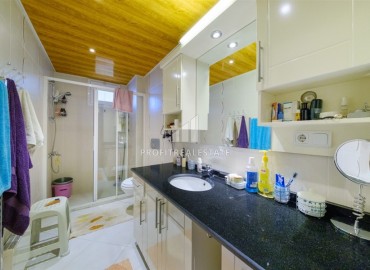 Furnished three bedroom penthouse 195m² with sea views at an attractive price in the center of Alanya ID-15176 фото-11