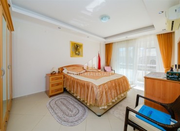 Меблированный пентхаус с тремя спальнями 195м², с видом на море, по привлекательной цене в центре Аланьи ID-15176 фото-12