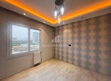 Two bedroom apartment, 110 m², in a residence with a swimming pool, with an excellent location in the Mezitli area of Mersin ID-15254 фото-12