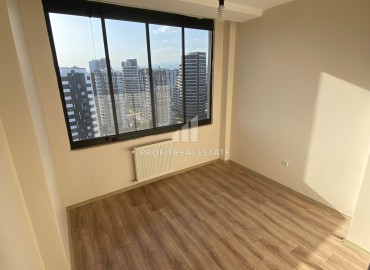 Газифицированная квартира 4+1, 175м², с отдельной кухней в новой резиденции в микрорайоне Акдениз, Мерсин ID-15284 фото-12