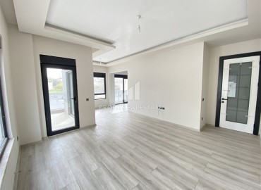 Новая трехкомнатная квартира 110м², без мебели, с чистовой отделкой, кухонным гарнитуром, в центре Аланьи ID-15298 фото-6