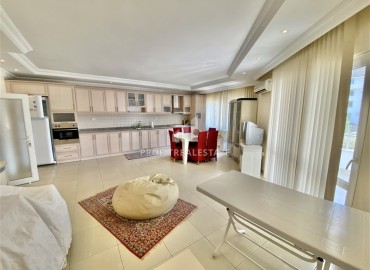 Bright furnished two bedroom apartment 115m², 200 meters from the beach, in the center of Tosmur, Alanya ID-15299 фото-4