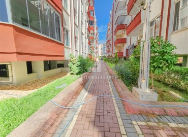 Urgent sale! Inexpensive two bedroom furnished apartment 100 m², 200 meters from the sea, Mahmutlar, Alanya ID-15310 фото-12