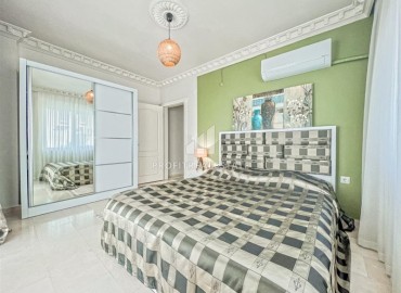 Stylish two bedroom apartment, 200 meters from the sea, Mahmutlar, Alanya, 115 m2 ID-15313 фото-9