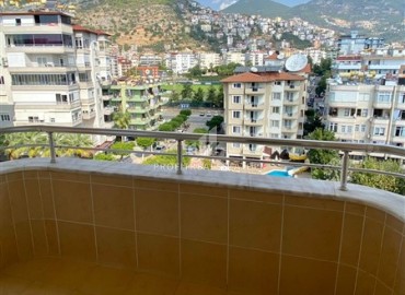 Furnished two-level apartment 4+1, with separate kitchen and heating system, Alanya, center, 255 m2 ID-15314 фото-13