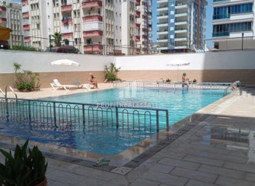 Comfortable apartment 350m from the sea: furnished one-bedroom apartment, 60m² in Mahmutlar, Alanya ID-15352 фото-1