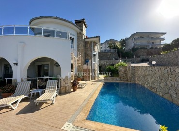 Furnished villa 3+1, 225m², with private pool and excellent views in Alanya - Kargicak ID-15356 фото-2