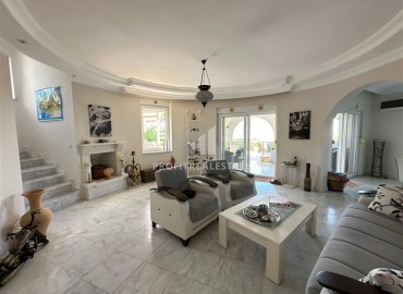 Furnished villa 3+1, 225m², with private pool and excellent views in Alanya - Kargicak ID-15356 фото-4