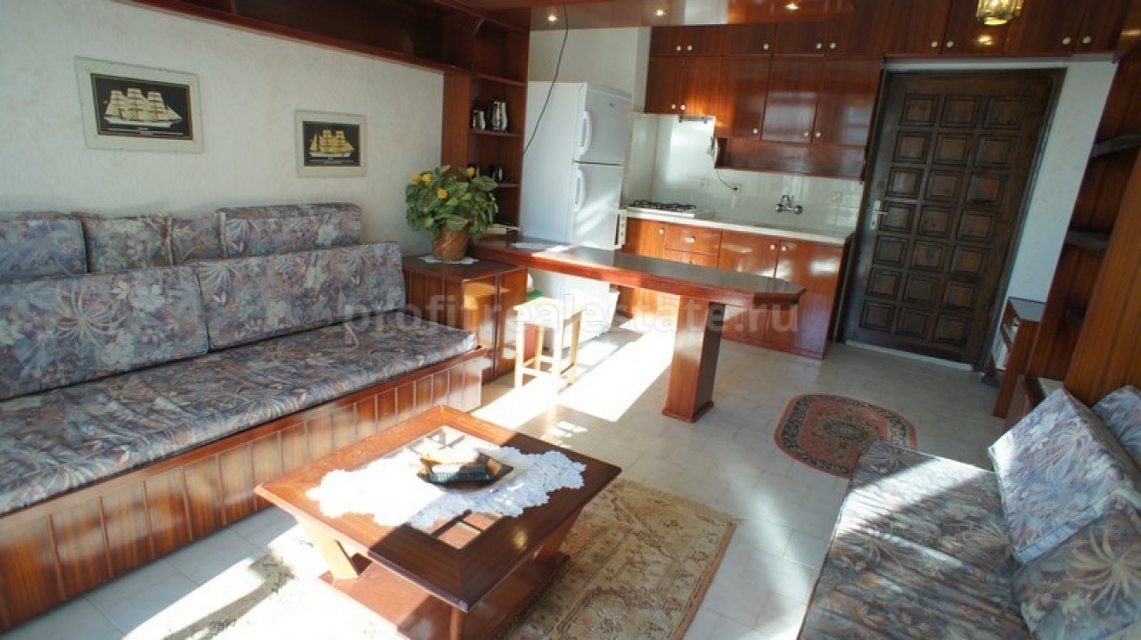 Недорогая меблированная квартира с видом на море в центральном районе Алании Тосмур, 45 кв.м. ID-1187 фото-2