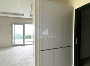 One bedroom apartment, 60m², in a cozy new residence in the Tomyuk area, Mersin ID-15377 фото-4