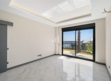 Spacious two-level apartment 4+1, with private access to the garden, Alanya, center, 215 m2 ID-15397 фото-12