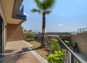 Spacious two-level apartment 4+1, with private access to the garden, Alanya, center, 215 m2 ID-15397 фото-15