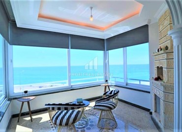 View two bedroom apartment 90 m², on the first coastline with a glazed balcony, Mahmutlar, Alanya ID-15410 фото-2