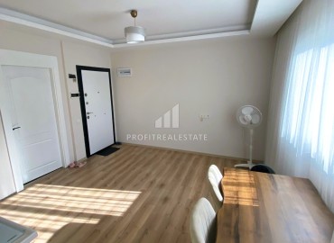 Новая частично меблированная квартира с одной спальней, 50м² в Эрдемли, район Алата ID-15427 фото-5