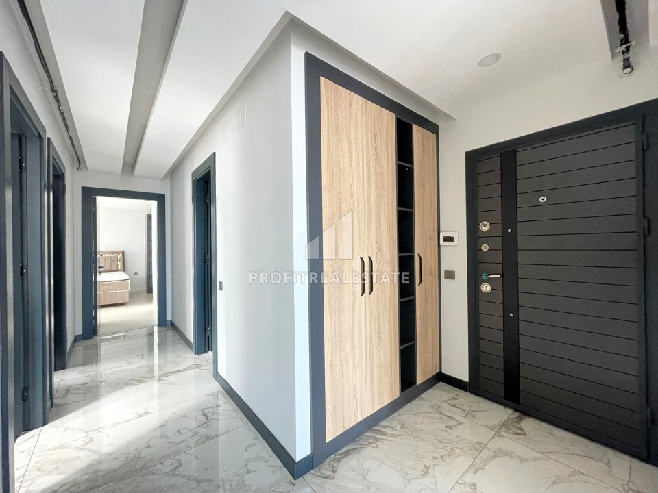 Меблированная квартира с тремя спальнями, 125м², с потрясающим видом, в элитном комплексе в Тедже, Мерсин ID-15431 фото-2