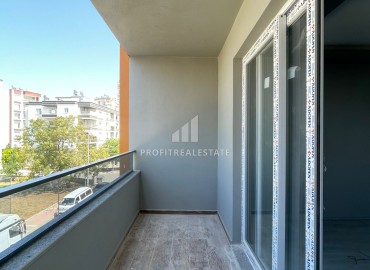 Двухкомнатная квартира, 50м², с чистовой отделкой в малоквартирной резиденции в Мезитли, Мерсин ID-15460 фото-11