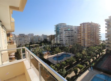 Two bedroom apartment on the first coastline and in the center of Mahmutlar, Alanya, 120 m2 ID-15485 фото-8