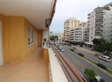 Two bedroom apartment, with separate kitchen, 50 meters from the sea, Mahmutlar, Alanya, 110 m2 ID-15498 фото-12