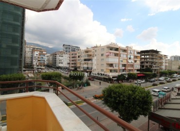 Two bedroom apartment, with separate kitchen, 50 meters from the sea, Mahmutlar, Alanya, 110 m2 ID-15498 фото-15