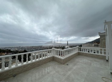 Трехэтажная вилла в классическом стиле, 4+1, 250м², с панорамным видом на Средиземное море, Джикджилли, Аланья ID-15511 фото-16