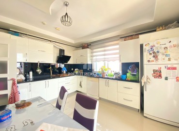 Magnificent gasified four bedroom apartment, 175m², in the center of Mezitli, Mersin ID-15513 фото-5